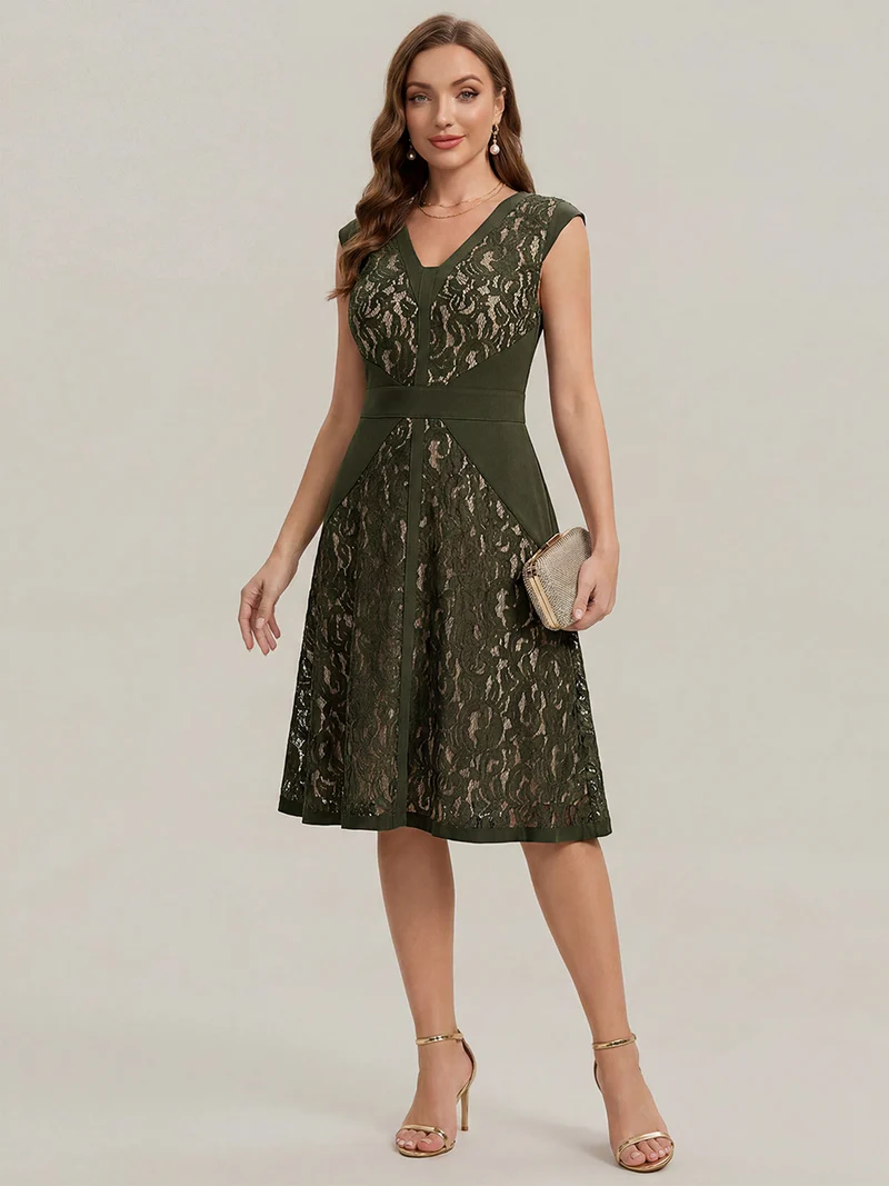 ever TOVE|Robe midi évasée à manches courtes en V avec détails en patchwork transparent et haute élasticité