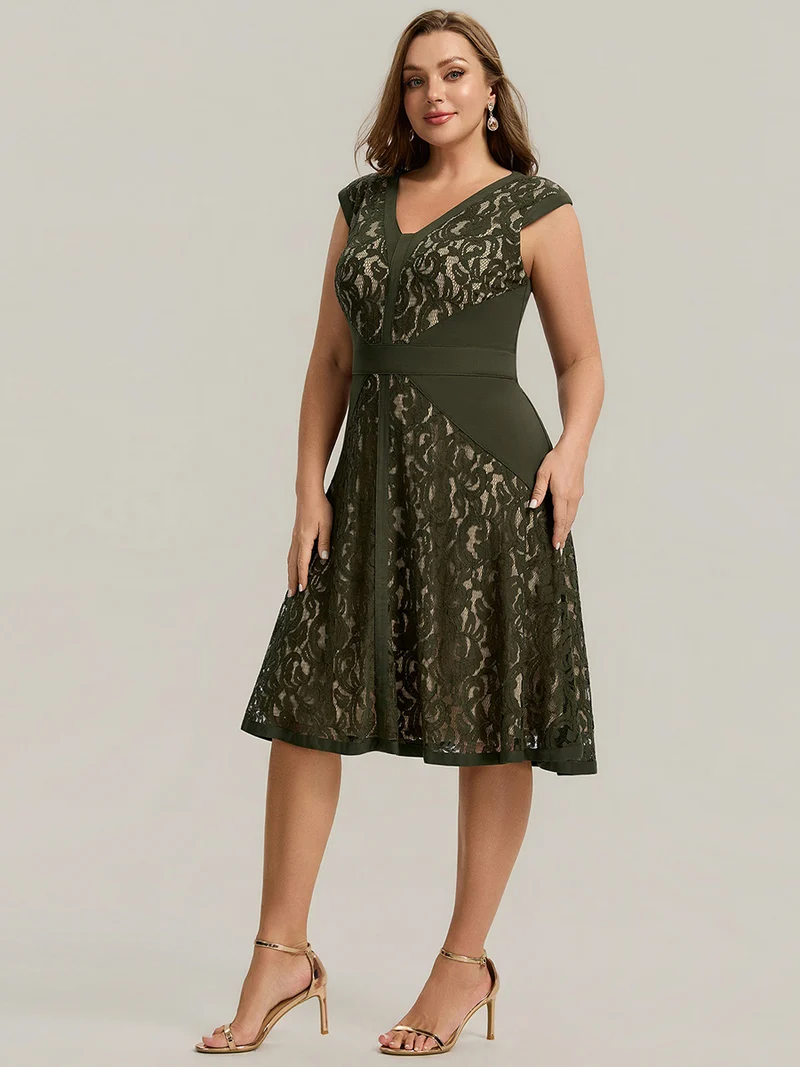 ever TOVE|Robe midi évasée à manches courtes en V avec détails en patchwork transparent et haute élasticité