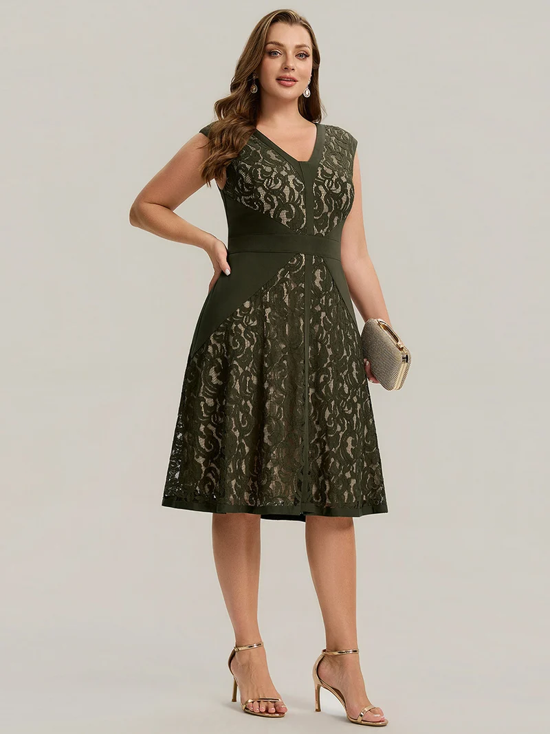 ever TOVE|Robe midi évasée à manches courtes en V avec détails en patchwork transparent et haute élasticité
