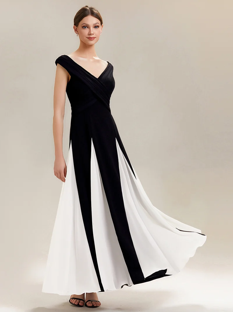 ever ONYX|Robe longue à encolure en V à manches courtes avec détails froncés en patchwork