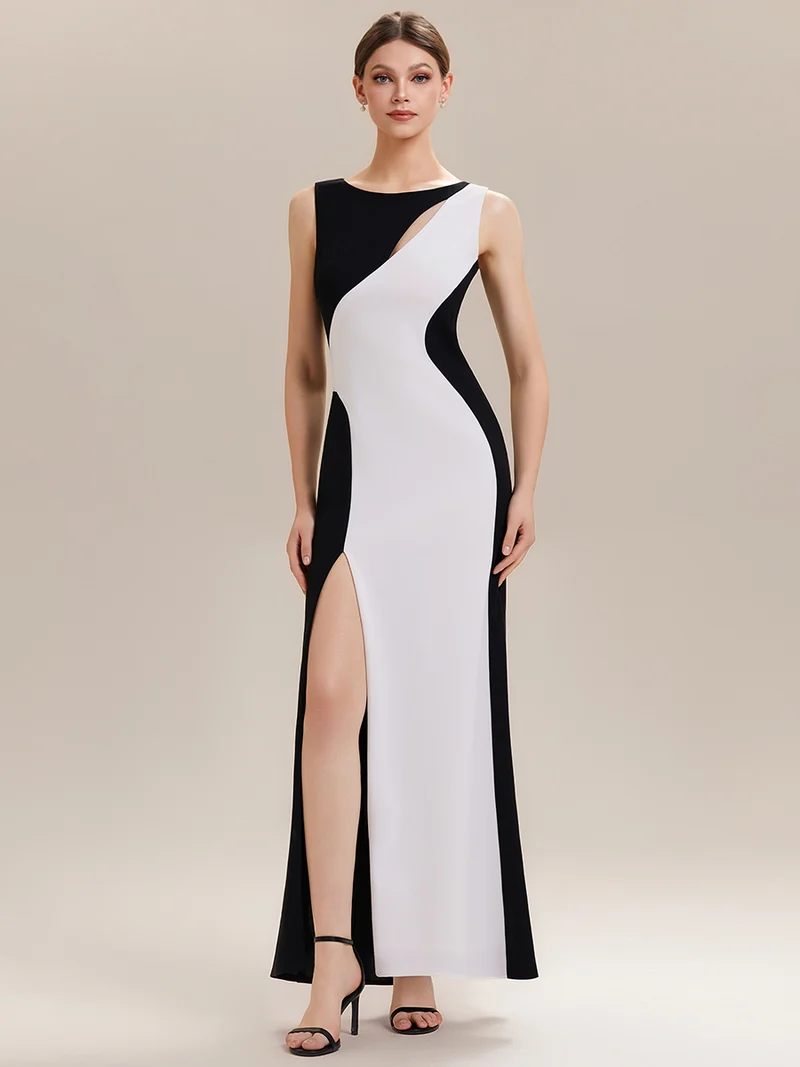 ever PEARL|Robe maxi bodycon sans manches en stretch avec col rond, détail de coupe asymétrique bicolore et fente haute sur la cuisse