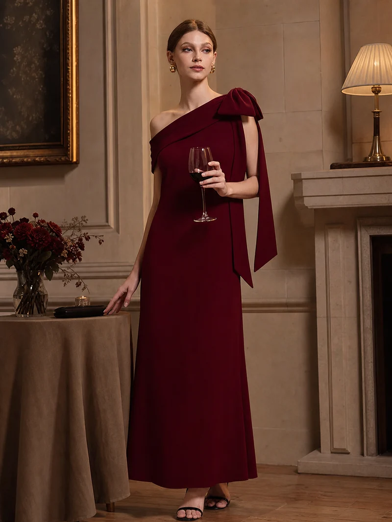 ever NOIR|Robe longue ajustée à encolure asymétrique débardée avec détail de noeud drapé en tissu extensible