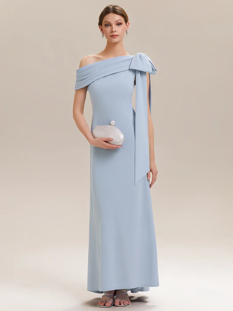 ever NOIR|Robe longue ajustée à encolure asymétrique débardée avec détail de noeud drapé en tissu extensible