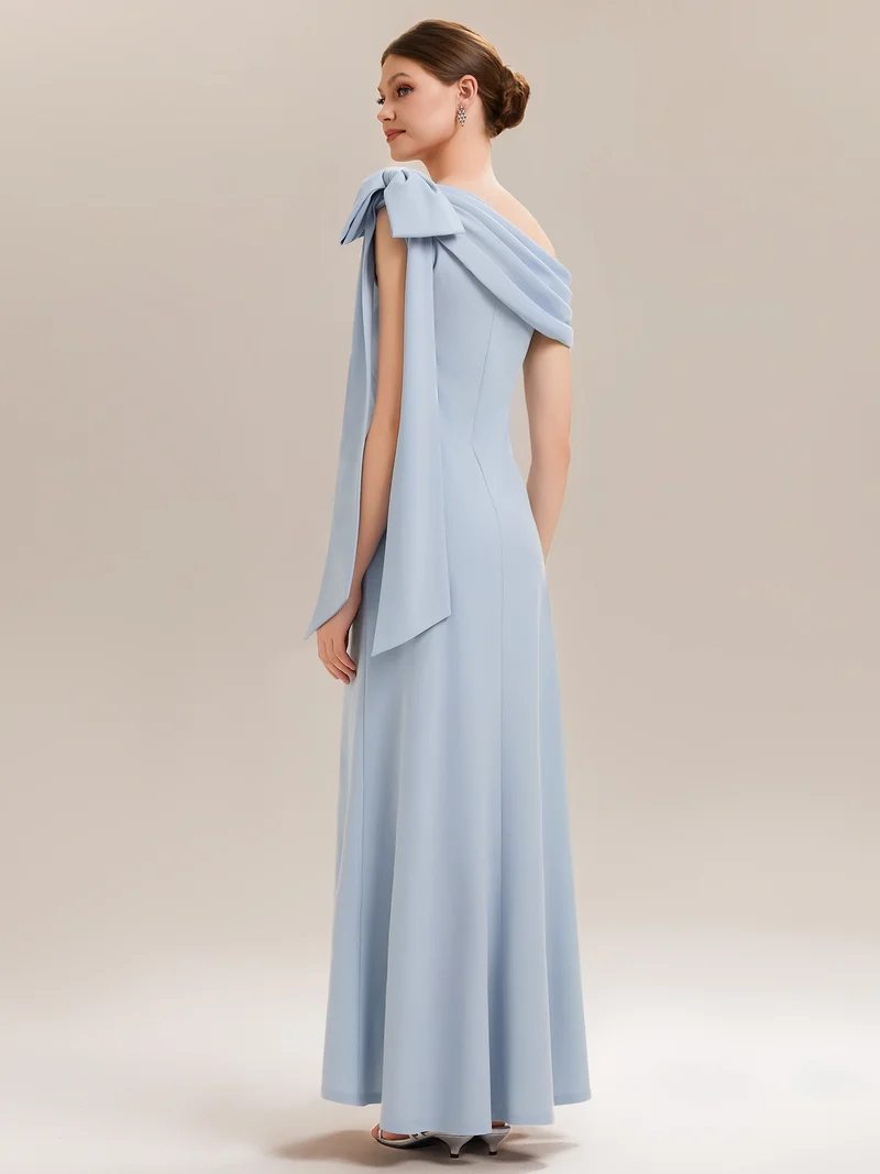 ever NOIR|Robe longue ajustée à encolure asymétrique débardée avec détail de noeud drapé en tissu extensible