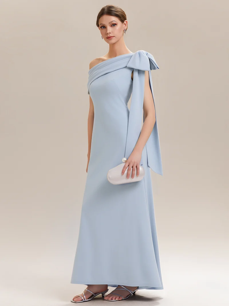 ever NOIR|Robe longue ajustée à encolure asymétrique débardée avec détail de noeud drapé en tissu extensible