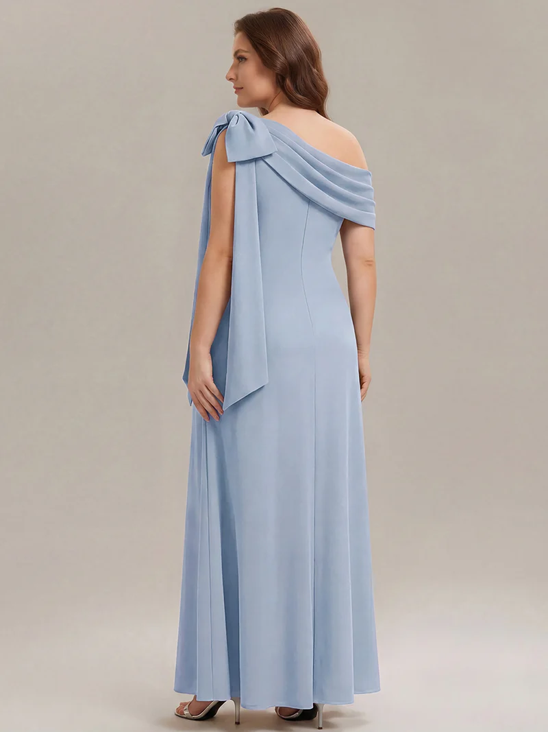 ever NOIR|Robe longue ajustée à encolure asymétrique débardée avec détail de noeud drapé en tissu extensible