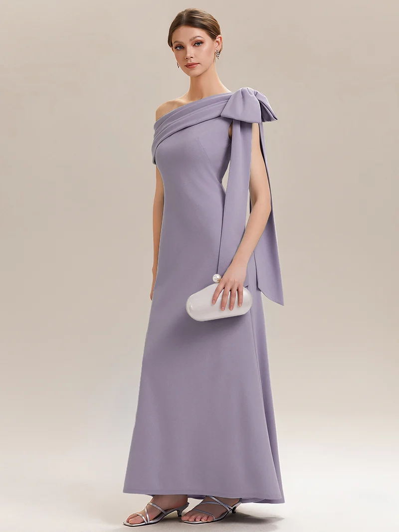 ever NOIR|Robe longue ajustée à encolure asymétrique débardée avec détail de noeud drapé en tissu extensible