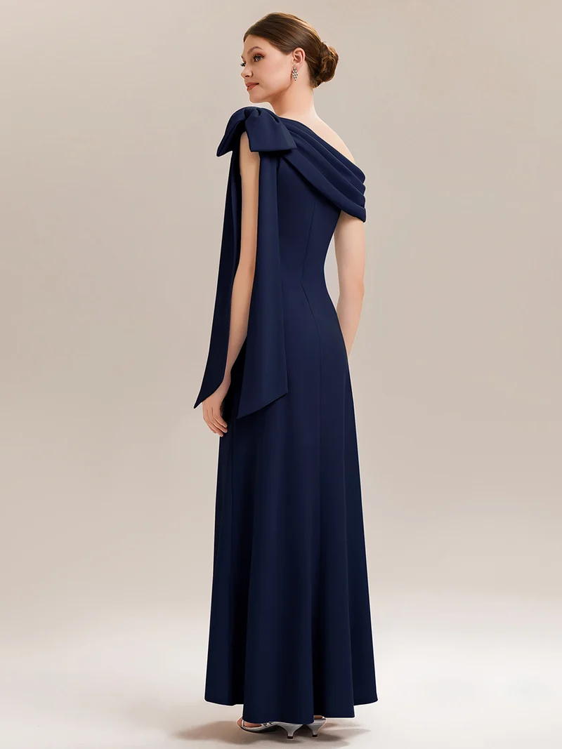 ever NOIR|Robe longue ajustée à encolure asymétrique débardée avec détail de noeud drapé en tissu extensible