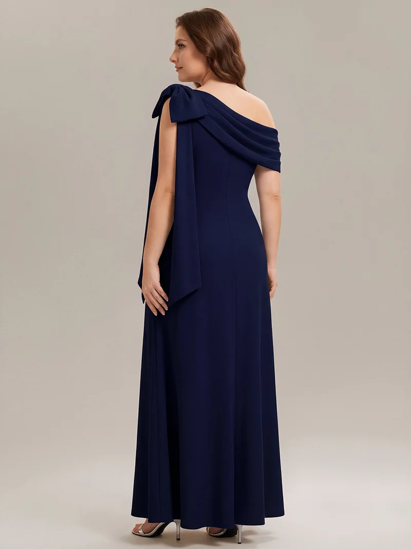 ever NOIR|Robe longue ajustée à encolure asymétrique débardée avec détail de noeud drapé en tissu extensible