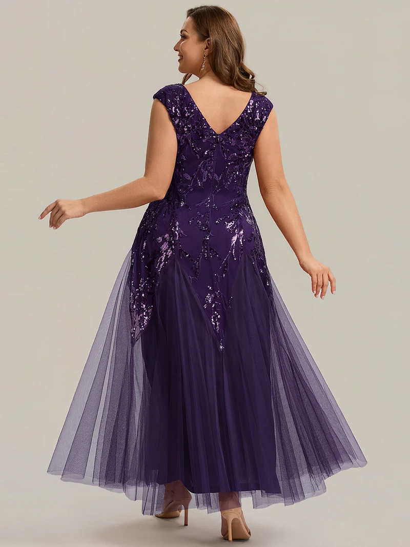 pretty FREYA|Robe Longue de Soirée Grande Taille Col V avec Broderies et Détails Brillants