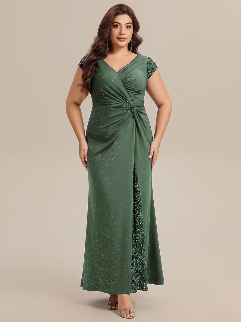 pretty KAIA|Robe moulante grande taille à manches courtes en stretch élevé avec décolleté en V noué et détails en sequins