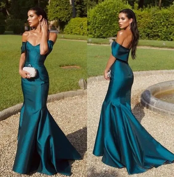 Robe de bal sirène élégante en satin à épaules dénudées