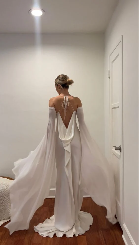 Robe de mariée longue en satin doux, dos ouvert, manches évasées amovibles