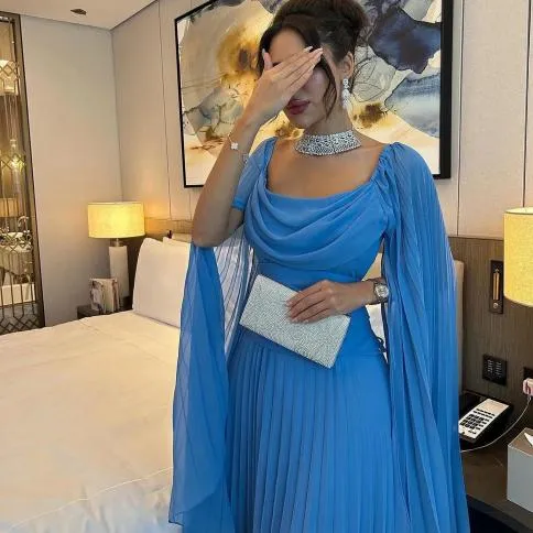 Robe de bal élégante en mousseline bleue, coupe trapèze, longueur cheville, avec soutien-gorge