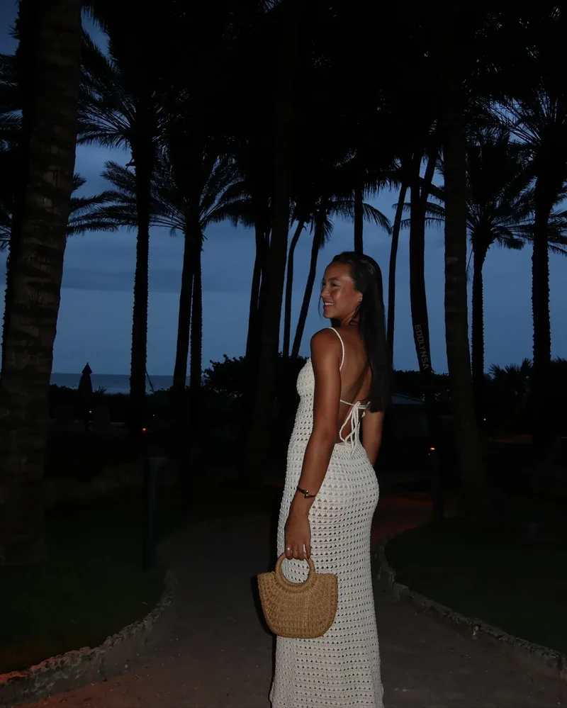 Robe de plage longue en maille bretelles fines