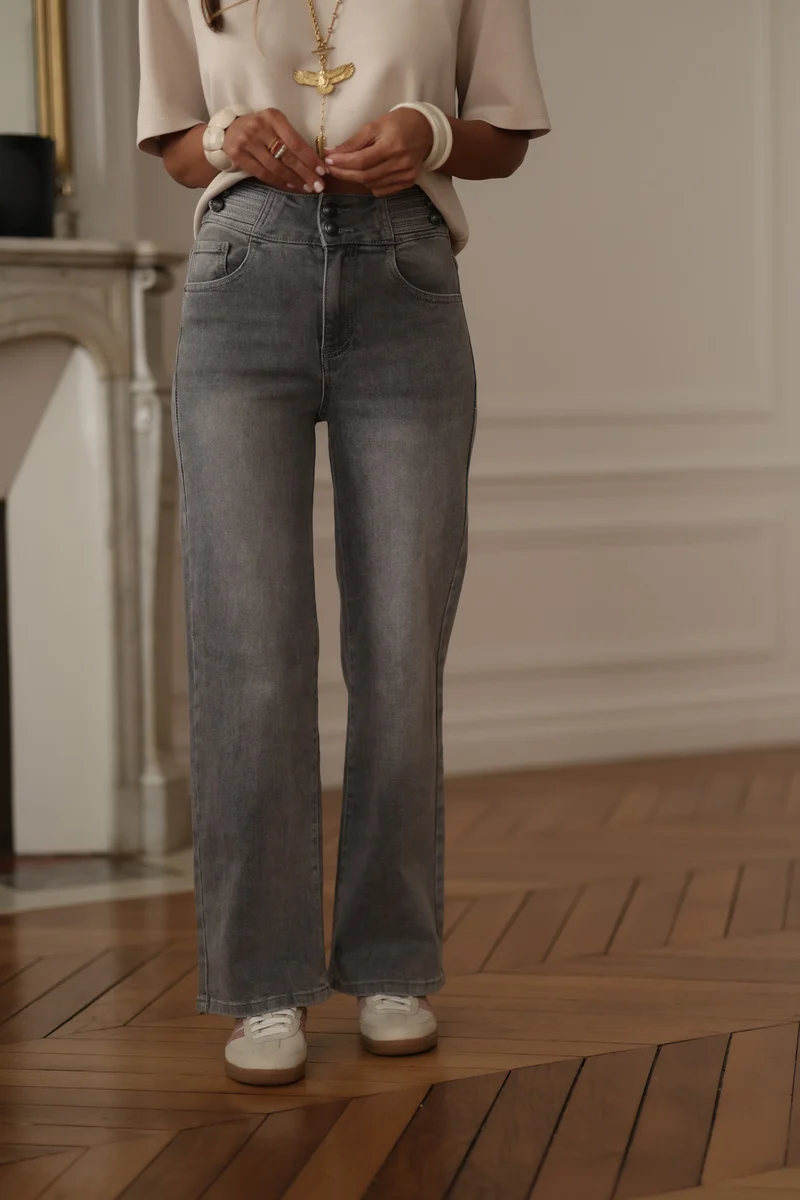 Jean James