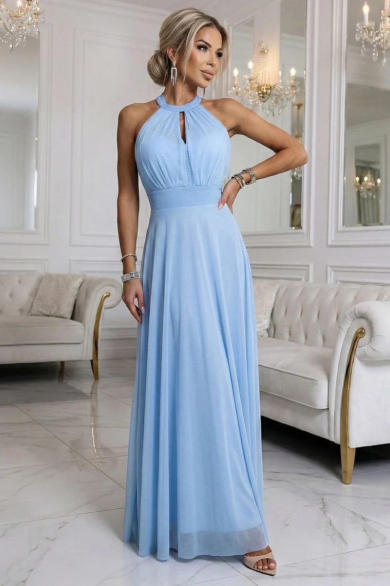 Robe bleue longue en tulle sans manches