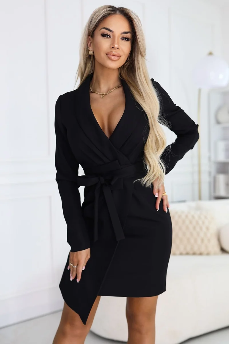 Robe noire chic manches longues