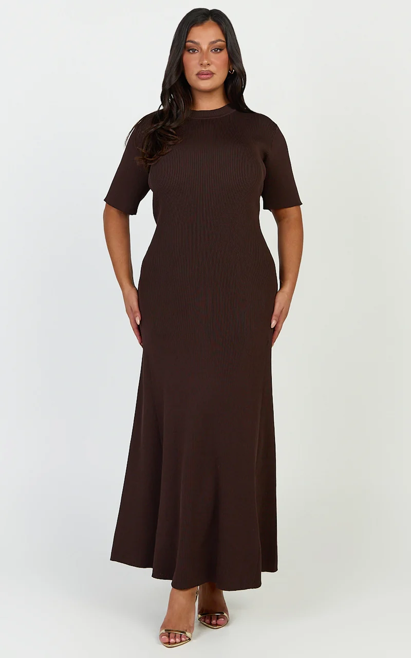 Lanie Midi Dress - Knitted Crew Neck Short Sleeve Dress in Chocolate