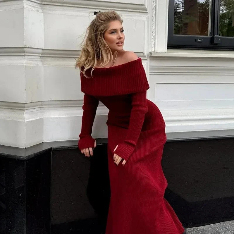 Robe pull longue rouge épaules dénudées
