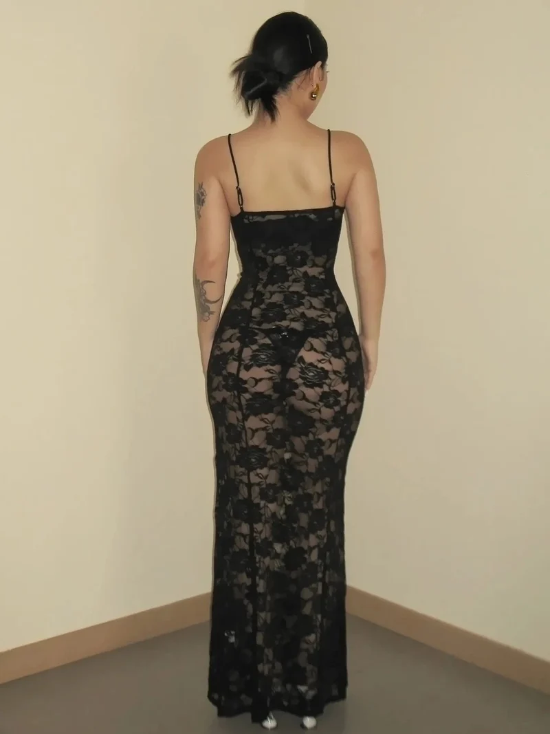 Robe de plage longue en dentelle transparente