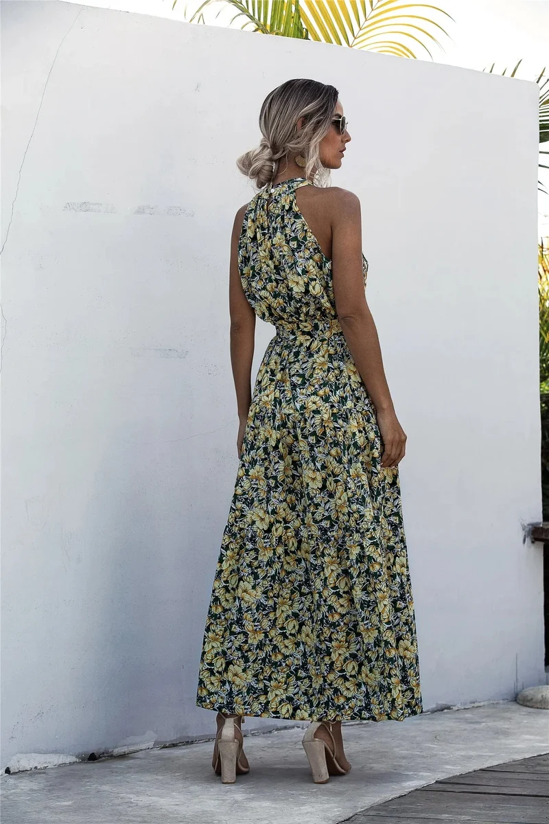 Robe fleurie multicolore longue sans manches