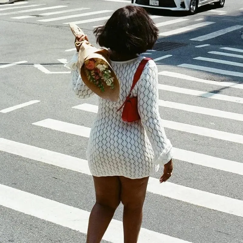 Robe crochet courte pour plage à manches longues