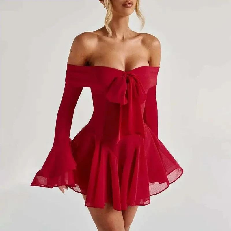 Robe de soirée courte patineuse manches longues