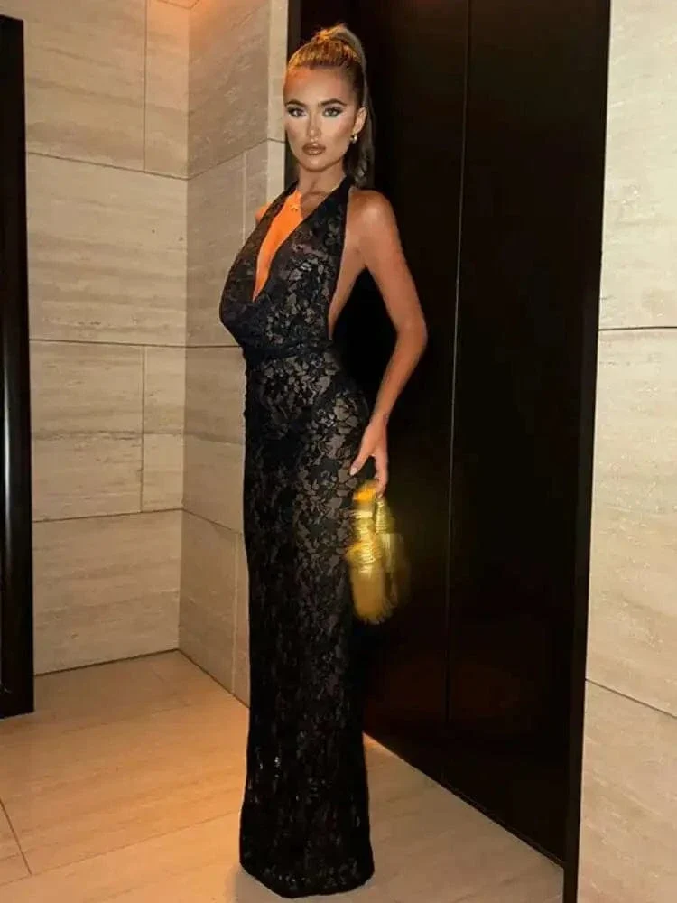 Robe en dentelle noire longue dos nu
