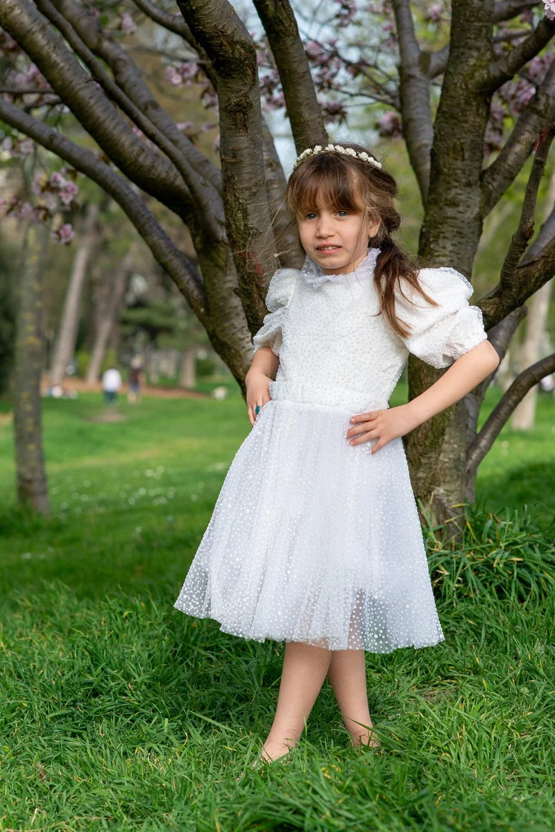 Robe blanche en tulle - Modèle petite fille
