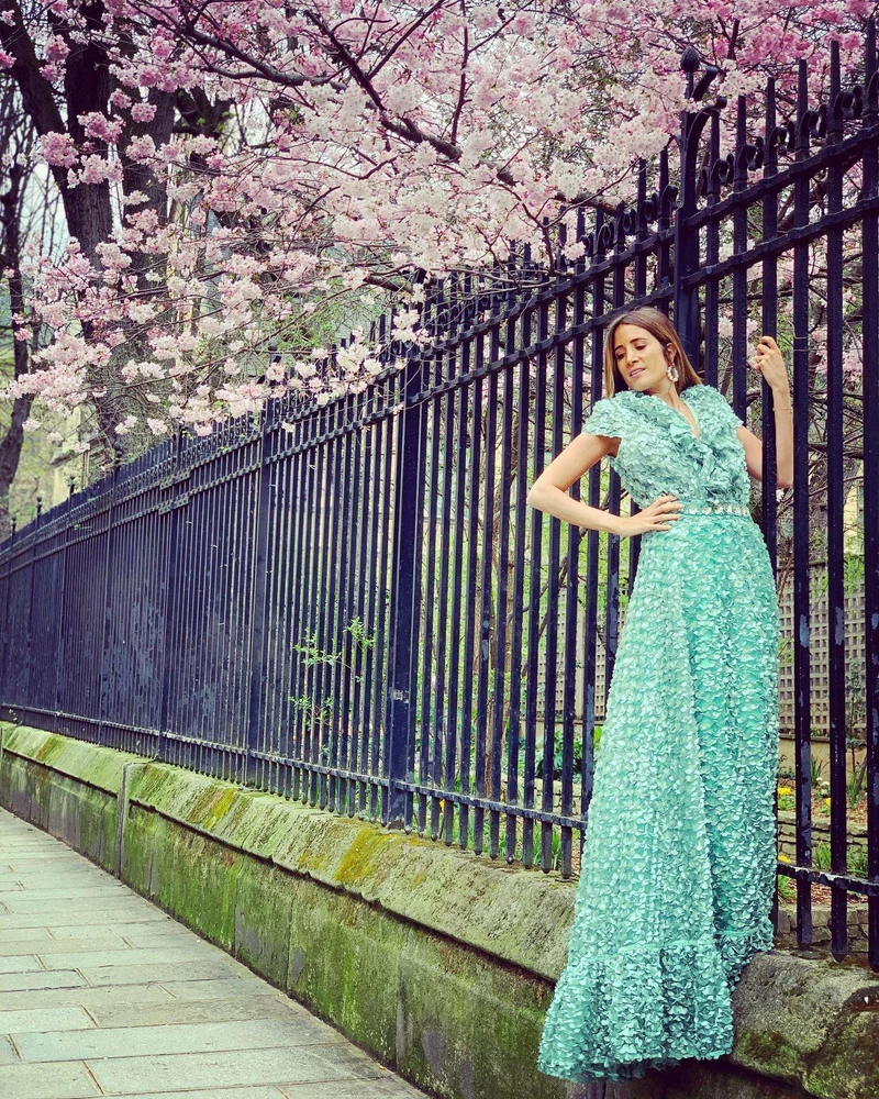 Vente Robe pétales brodées vert d'eau