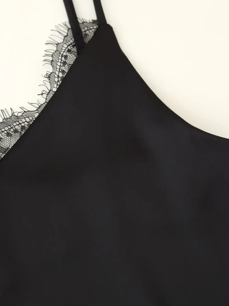 Ensemble haut et jupe midi en satin noir et dentelle