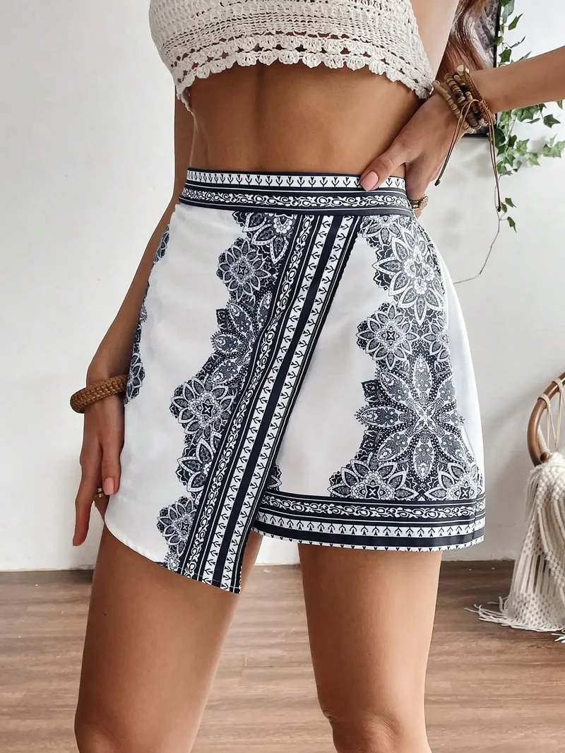 Jupe Short Portefeuille Bohème Chic Blanc et Rose