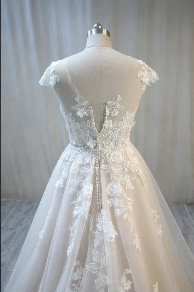Robe de mariée élégante, coupe A-Line, dos nu, longueur au sol, avec appliques en tulle et dentelle