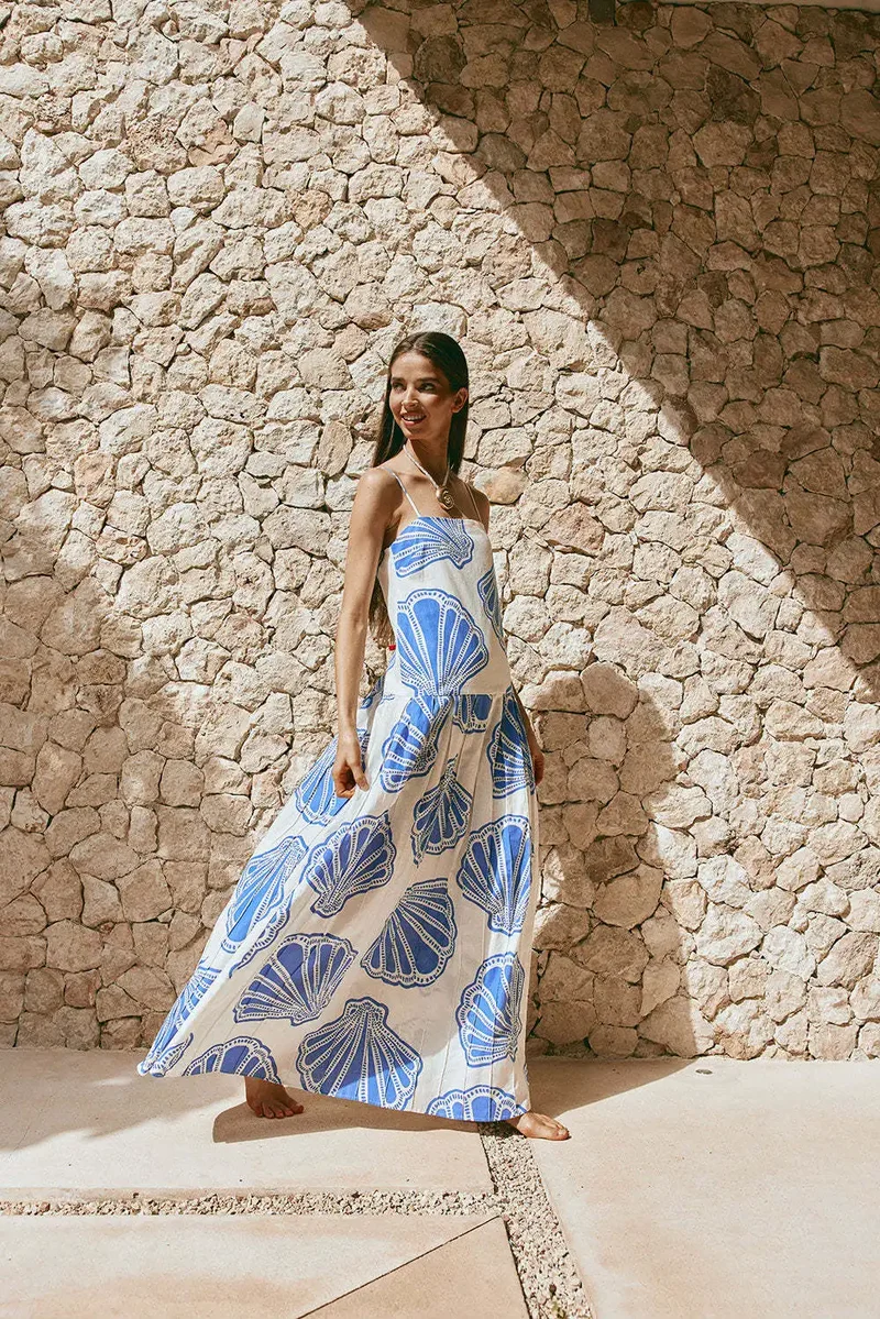Robe d'été blanche et bleue a bretelles