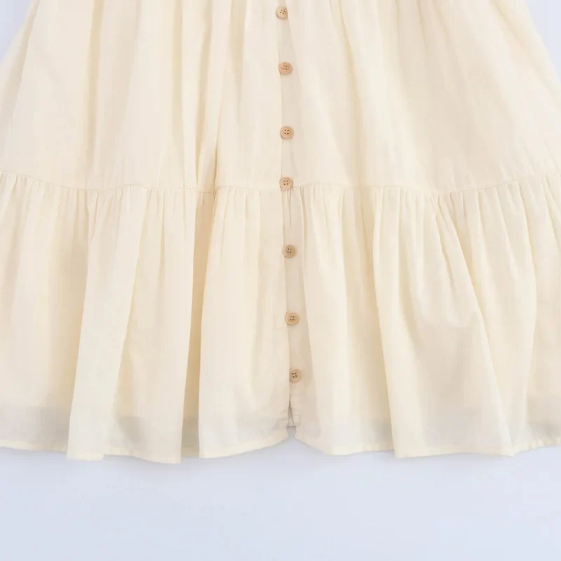 Robe beige bohème brodée