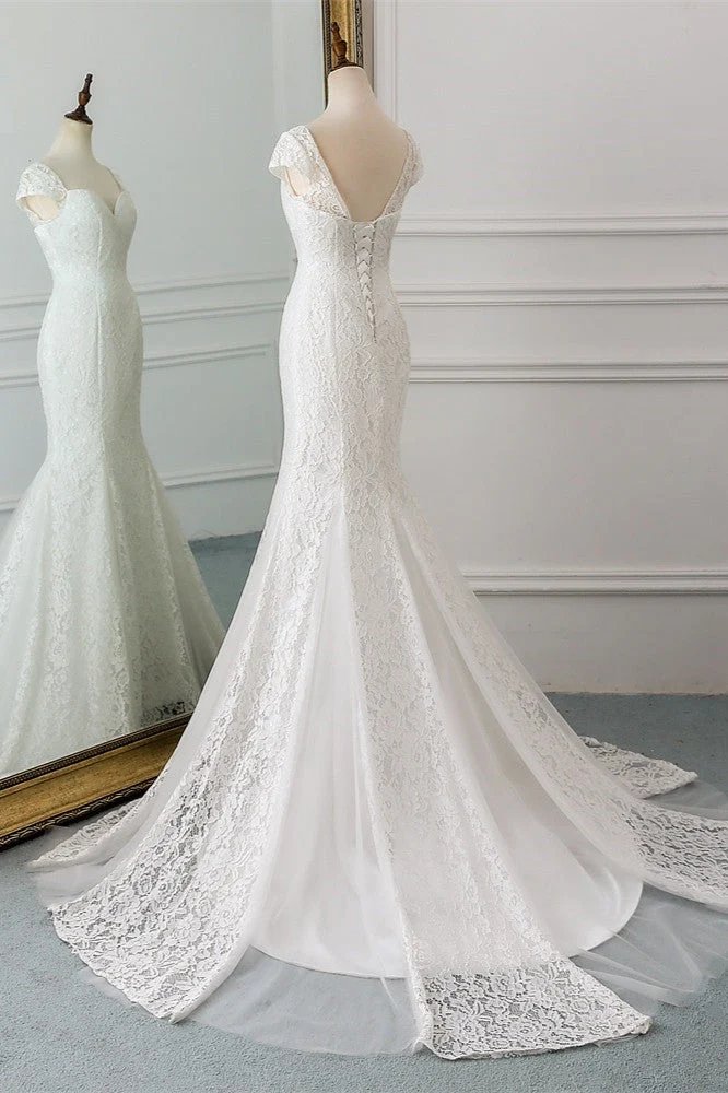 Robe de mariée sirène élégante en dentelle avec manches courtes et traîne