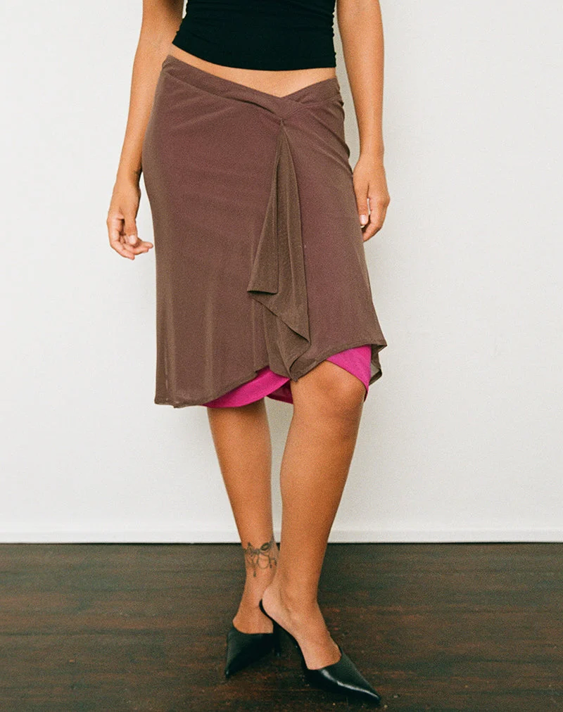 Jupe mi-longue Erinhadi en maille marron avec doublure rose vif