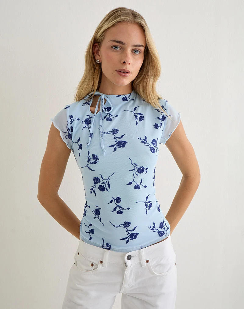 Haut « Keyhole » Jiwon, bleu clair à motif de feuilles fines