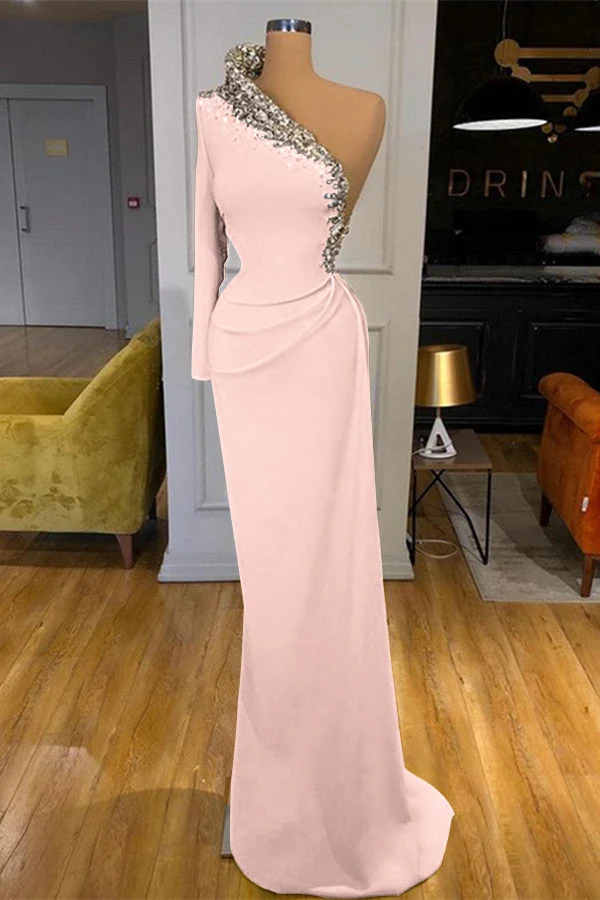 Robe sirène verte enchanteresse à une épaule : robe de bal à manches longues ornée de perles