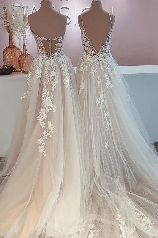Robe de mariée élégante à dos nu et coupe trapèze avec appliques en tulle et dentelle