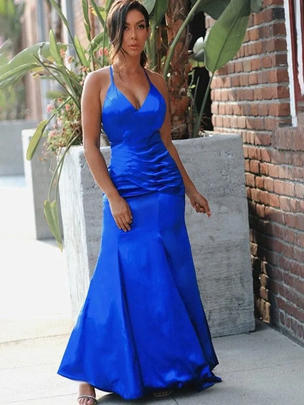 Robe de bal sirène élégante en satin froncé, col en V, sans manches, pour femme