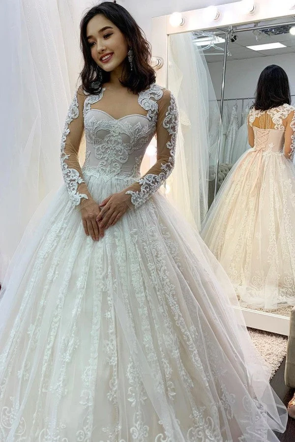 Robe de mariée princesse élégante en tulle à épaules dénudées et manches longues