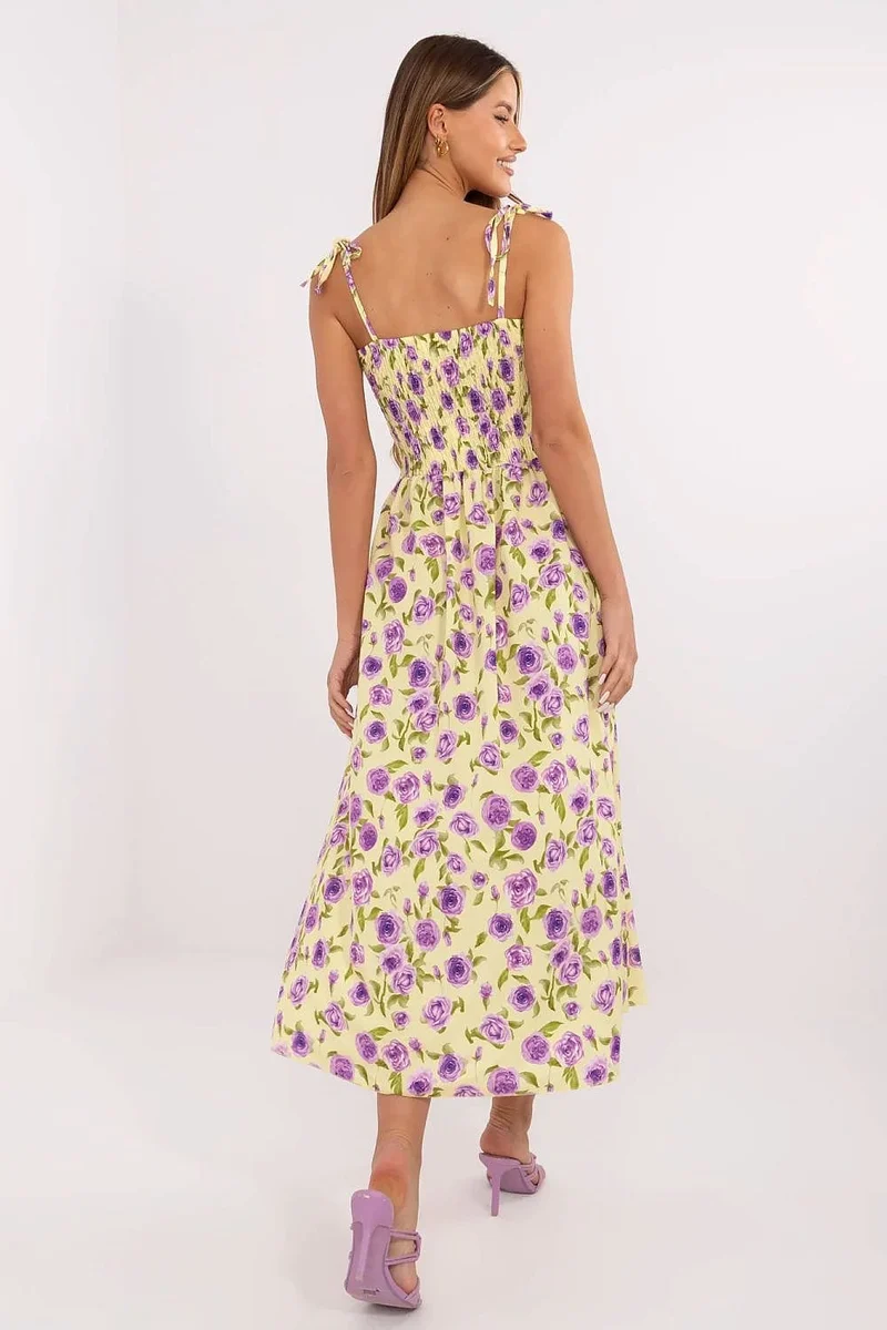 Robe d’été fleurie boutonnée à bretelles