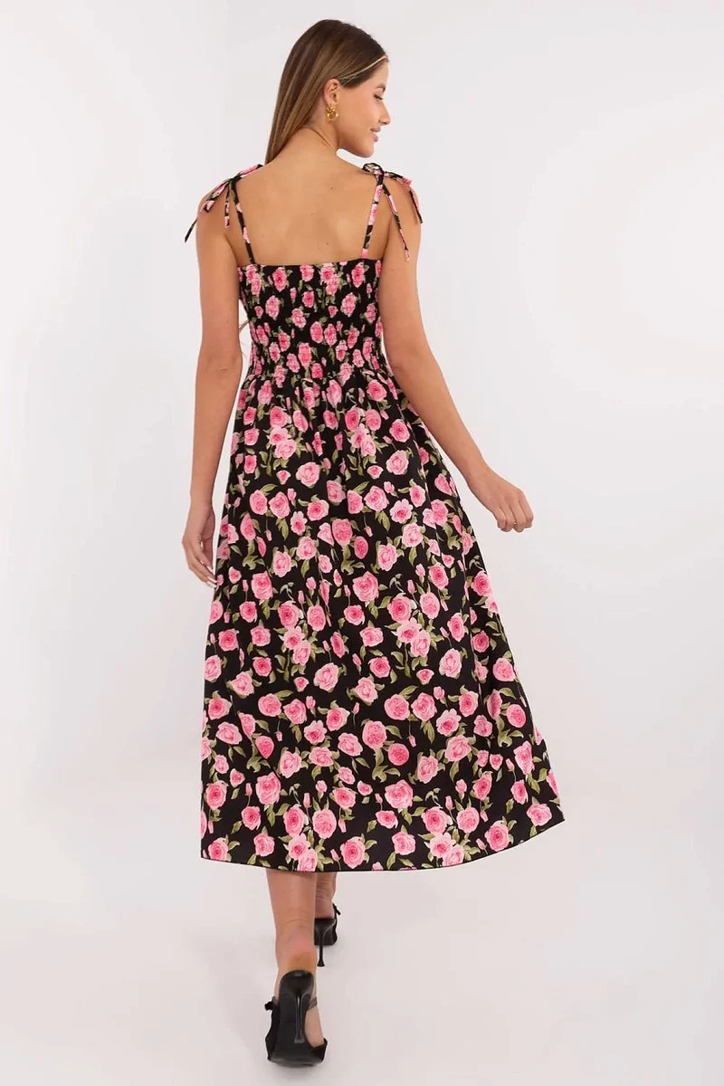 Robe fleurie à boutons fendue