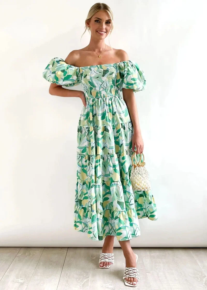 Robe fleurie midi épaules dénudées