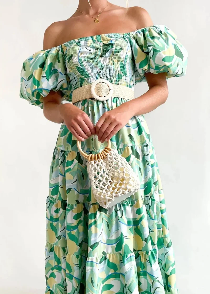 Robe fleurie midi épaules dénudées