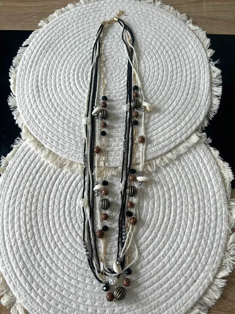 Collier sautoir Perles et Coquillages noir