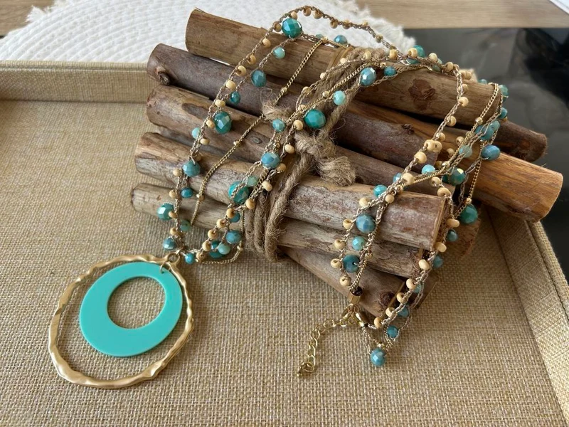 Collier sautoir Anneau vert d’eau