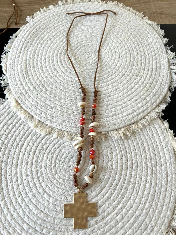 Collier Croix corail